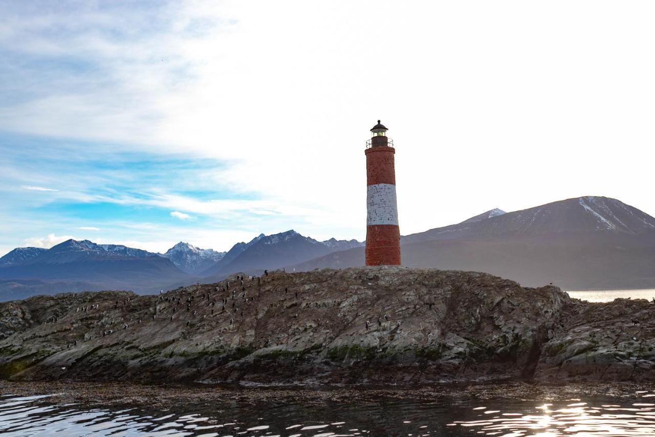 Gray Fox Apartments San Martin Ushuaia Buitenkant foto